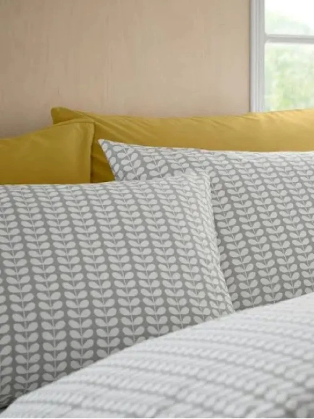 Orla Kiely Tiny Stem King Duvet Cover and Two Shams